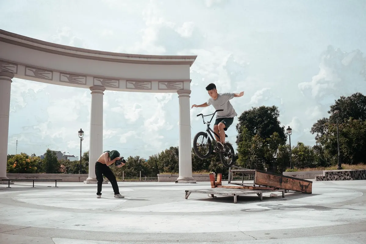 Plyometrics for Jumpers: Comparing Bounds, Hops, and Box Jumps